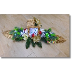 Stroik świąteczny z magnolią i gwiazdą betlejemską