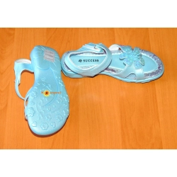 SANDAŁY DZIEWCZĘCE KOLOR NIEBIESKI ROZ. 31  dług. 20,5 cm