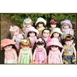 LALKA FUNKCYJNA 45 CM AMERICAN DOLL MÓWI ŚPIEWA SUKIENKA W RÓŻOWE GROCHY